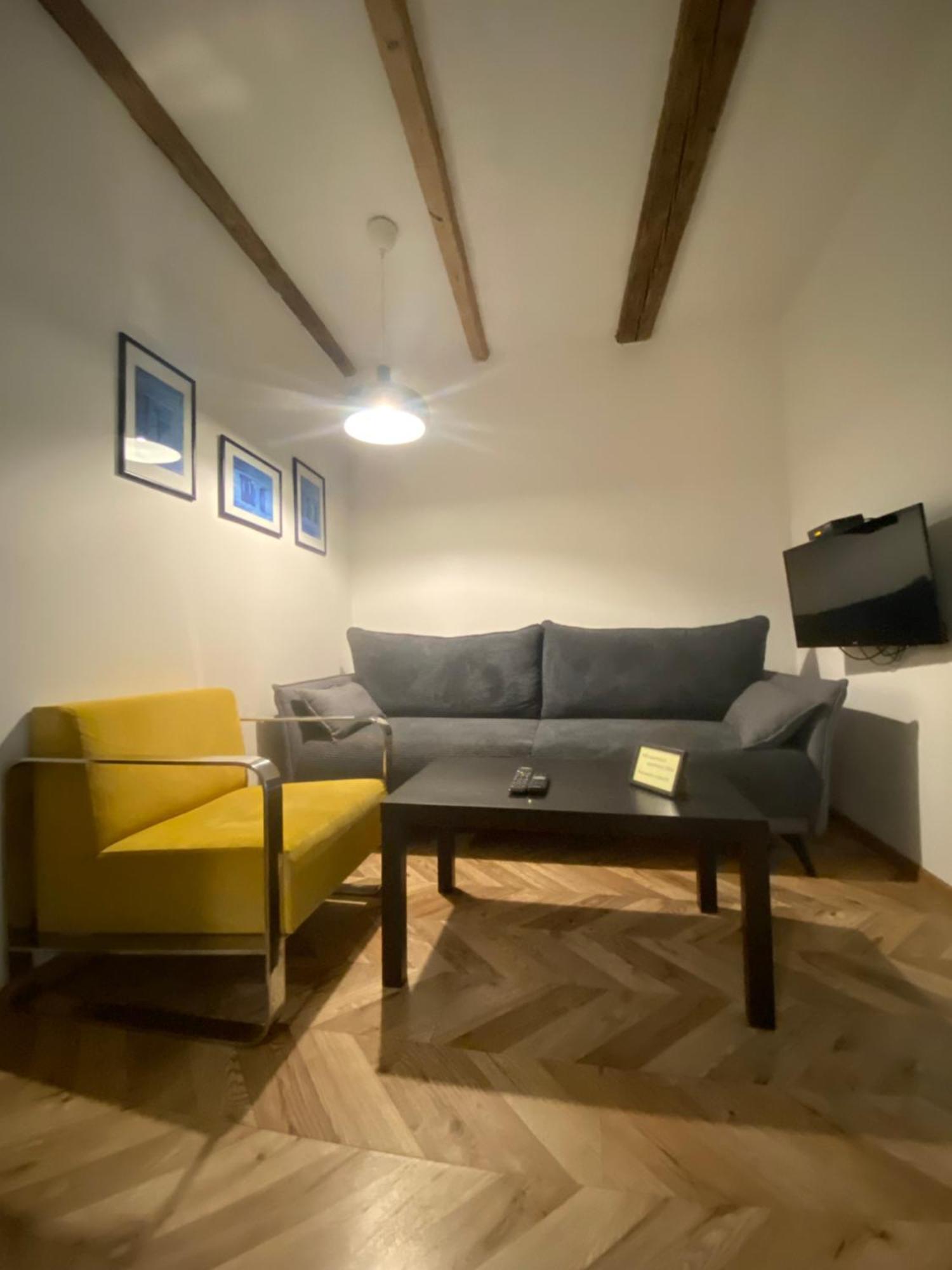 Historical Apartments V18 Košice Extérieur photo